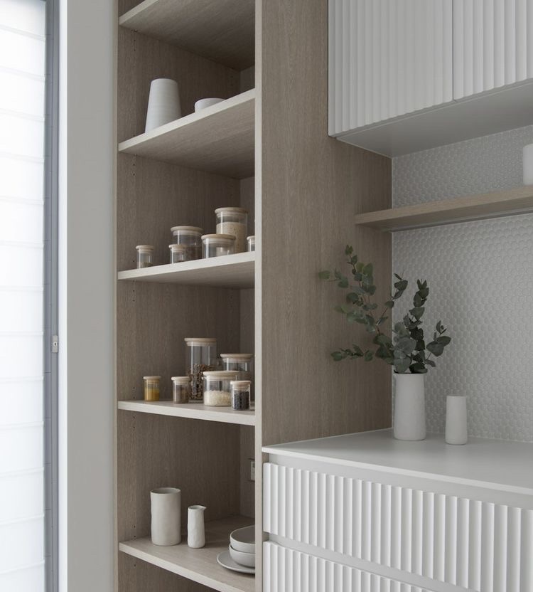 Белите кујни не мора да бидат здодевни и&nbsp;безживотни