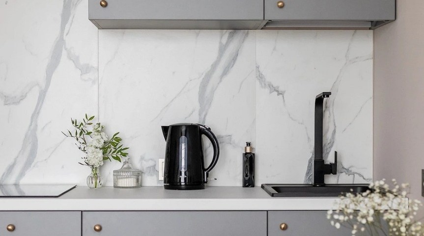 6 корисни совети за оние кои немаат каде да готват во&nbsp;кујната